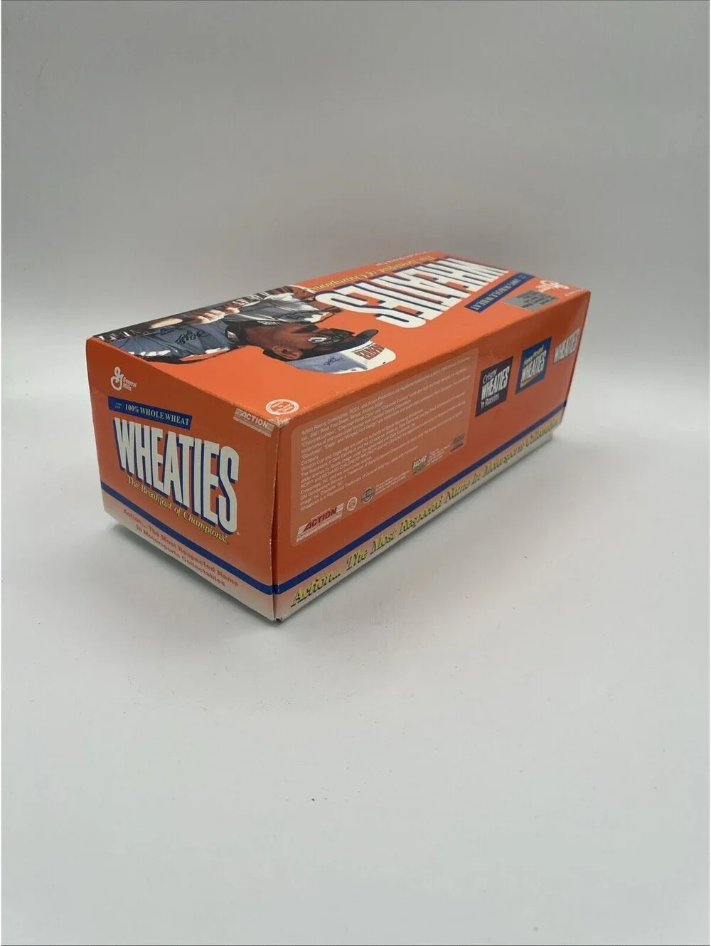 Nascar Action 1997 Dale Earnhardt Sr #3 GM Goodwrench Wheaties 1:24 *Pristine*